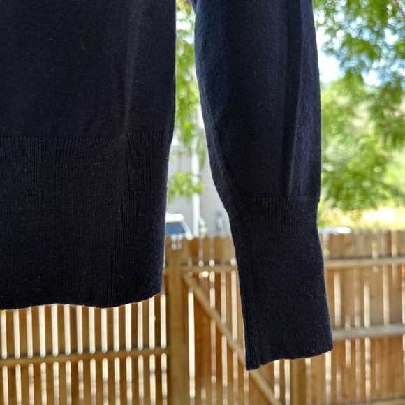 Banana Republic Navy Blue Extra Fine Italian Merino Wool Cardigan Sweater Medium - Picture 6 of 13